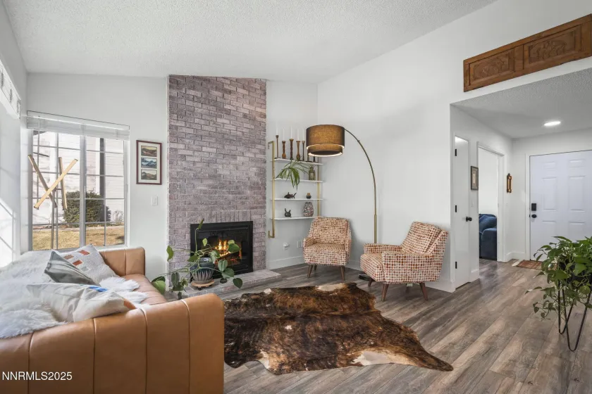 1911 Minaret, Reno, Nevada 89523, 4 Bedrooms Bedrooms, ,3 BathroomsBathrooms,Residential,Residential,Minaret,260000276