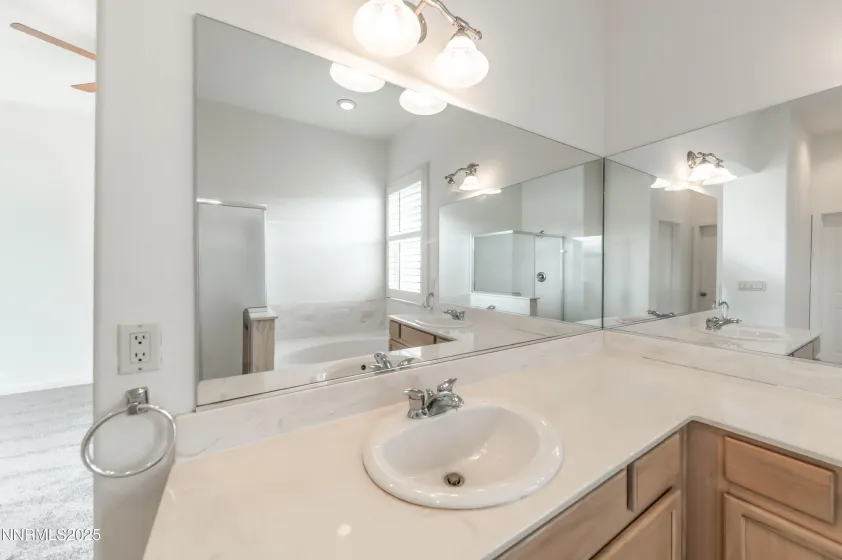 5615 Sawgrass, Sparks, Nevada 89436, 4 Bedrooms Bedrooms, ,2 BathroomsBathrooms,Residential,Residential,Sawgrass,260000277