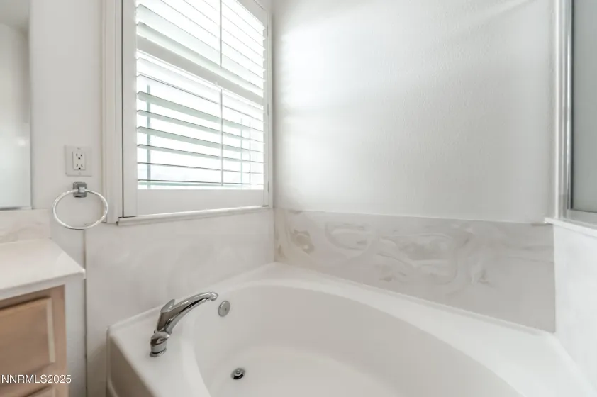 5615 Sawgrass, Sparks, Nevada 89436, 4 Bedrooms Bedrooms, ,2 BathroomsBathrooms,Residential,Residential,Sawgrass,260000277