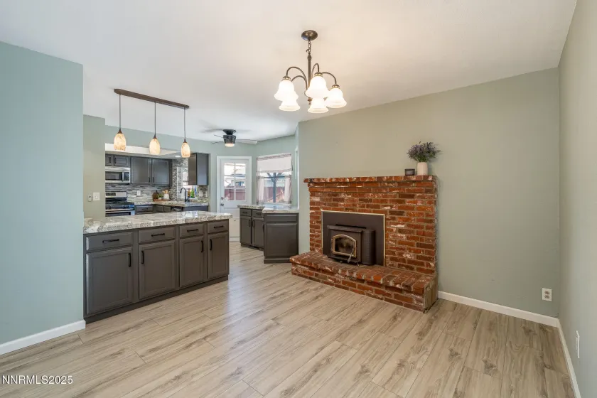 1438 Mandarin, Sparks, Nevada 89434, 4 Bedrooms Bedrooms, ,3 BathroomsBathrooms,Residential,Residential,Mandarin,260000279