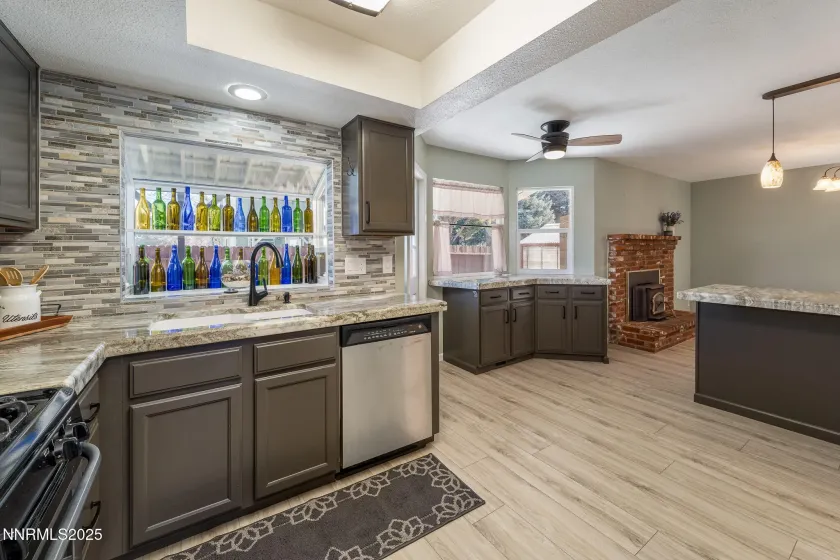 1438 Mandarin, Sparks, Nevada 89434, 4 Bedrooms Bedrooms, ,3 BathroomsBathrooms,Residential,Residential,Mandarin,260000279