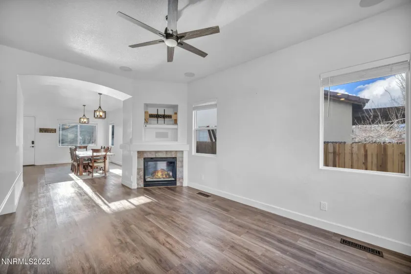 9638 Thunder Mountain, Reno, Nevada 89521, 4 Bedrooms Bedrooms, ,2 BathroomsBathrooms,Residential,Residential,Thunder Mountain,260000291