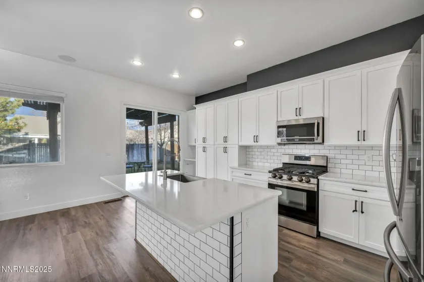 9638 Thunder Mountain, Reno, Nevada 89521, 4 Bedrooms Bedrooms, ,2 BathroomsBathrooms,Residential,Residential,Thunder Mountain,260000291