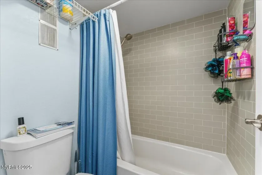 63 Vista Rafael, Reno, Nevada 89503, 2 Bedrooms Bedrooms, ,1 BathroomBathrooms,Residential,Residential,Vista Rafael,260000294