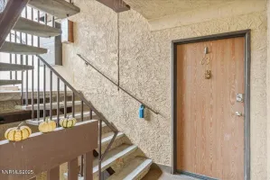 63 Vista Rafael, Reno, Nevada 89503, 2 Bedrooms Bedrooms, ,1 BathroomBathrooms,Residential,Residential,Vista Rafael,260000294