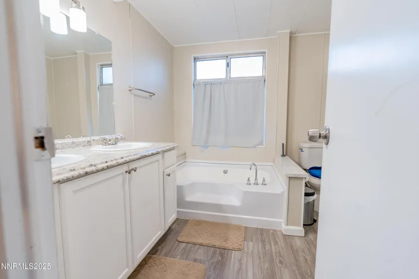 16180 Rhyolite, Reno, Nevada 89521, 3 Bedrooms Bedrooms, ,2 BathroomsBathrooms,Residential,Residential,Rhyolite,260000296