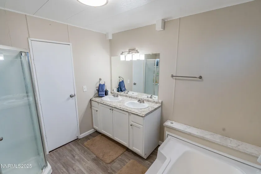 16180 Rhyolite, Reno, Nevada 89521, 3 Bedrooms Bedrooms, ,2 BathroomsBathrooms,Residential,Residential,Rhyolite,260000296