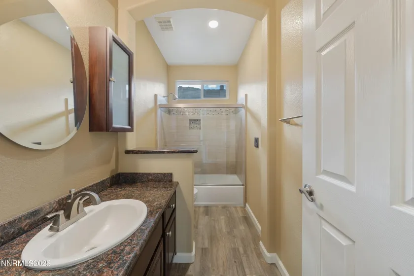 2825 Grosmont, Sparks, Nevada 89436, 5 Bedrooms Bedrooms, ,4 BathroomsBathrooms,Residential,Residential,Grosmont,260000282