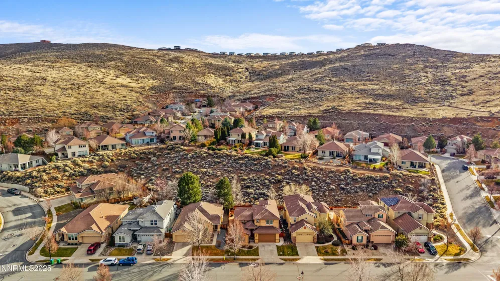 2825 Grosmont, Sparks, Nevada 89436, 5 Bedrooms Bedrooms, ,4 BathroomsBathrooms,Residential,Residential,Grosmont,260000282