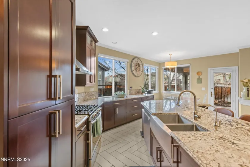 6894 Cinnamon, Sparks, Nevada 89436, 5 Bedrooms Bedrooms, ,3 BathroomsBathrooms,Residential,Residential,Cinnamon,260000281