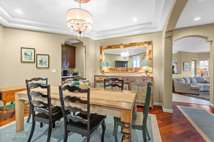 6894 Cinnamon, Sparks, Nevada 89436, 5 Bedrooms Bedrooms, ,3 BathroomsBathrooms,Residential,Residential,Cinnamon,260000281