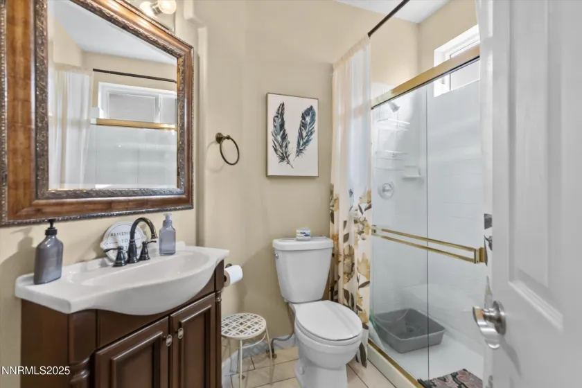 6894 Cinnamon, Sparks, Nevada 89436, 5 Bedrooms Bedrooms, ,3 BathroomsBathrooms,Residential,Residential,Cinnamon,260000281