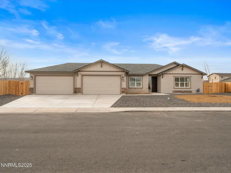 2555 Emerson, Fernley, Nevada 89408, 4 Bedrooms Bedrooms, ,2 BathroomsBathrooms,Residential,Residential,Emerson,260000285