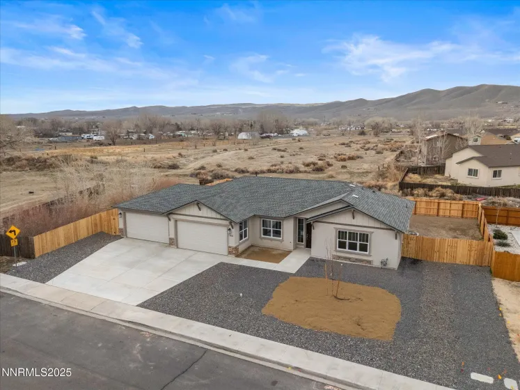 2555 Emerson, Fernley, Nevada 89408, 4 Bedrooms Bedrooms, ,2 BathroomsBathrooms,Residential,Residential,Emerson,260000285