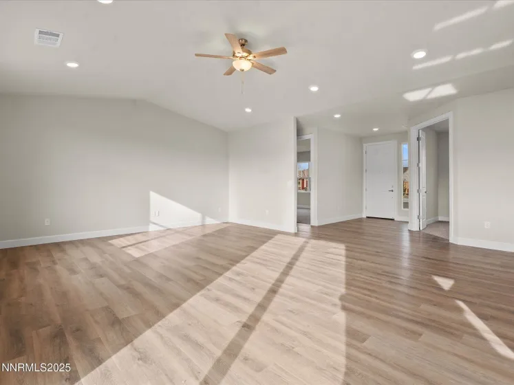 2555 Emerson, Fernley, Nevada 89408, 4 Bedrooms Bedrooms, ,2 BathroomsBathrooms,Residential,Residential,Emerson,260000285