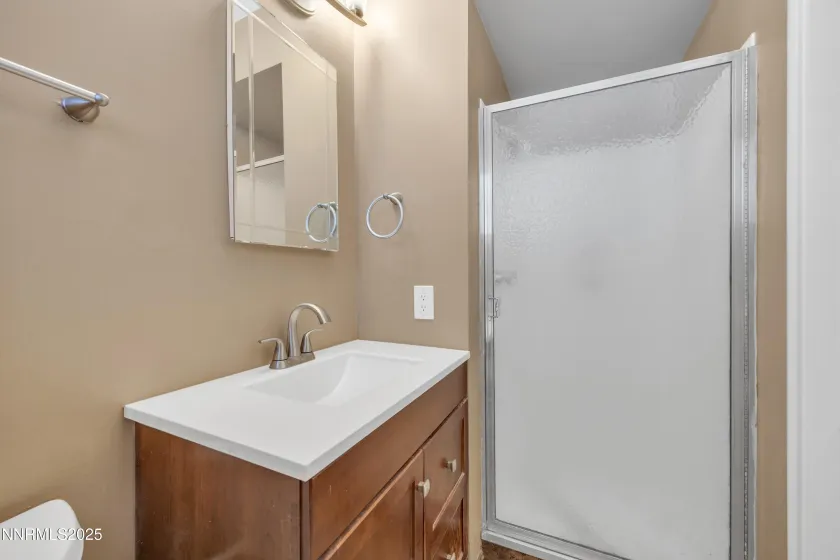 2295 Ellendale, Reno, Nevada 89503, 3 Bedrooms Bedrooms, ,2 BathroomsBathrooms,Residential,Residential,Ellendale,260000288