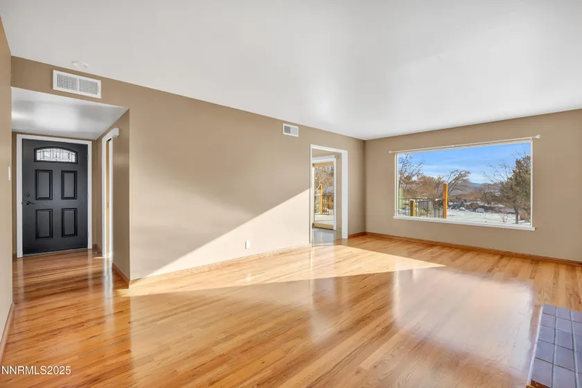 2295 Ellendale, Reno, Nevada 89503, 3 Bedrooms Bedrooms, ,2 BathroomsBathrooms,Residential,Residential,Ellendale,260000288