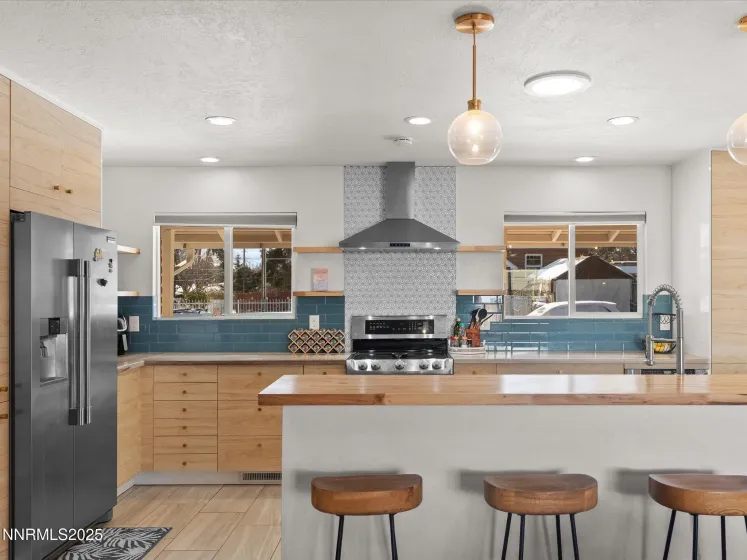 301 Hillcrest, Reno, Nevada 89509, 3 Bedrooms Bedrooms, ,2 BathroomsBathrooms,Residential,Residential,Hillcrest,260000305