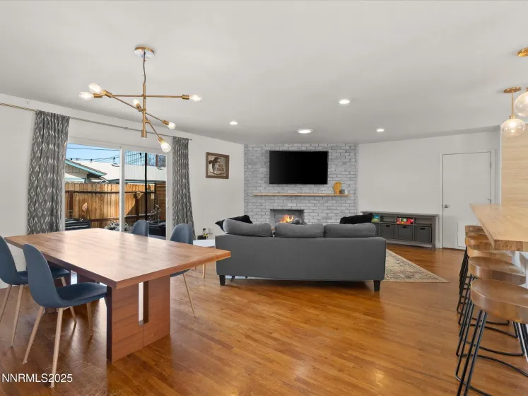 301 Hillcrest, Reno, Nevada 89509, 3 Bedrooms Bedrooms, ,2 BathroomsBathrooms,Residential,Residential,Hillcrest,260000305