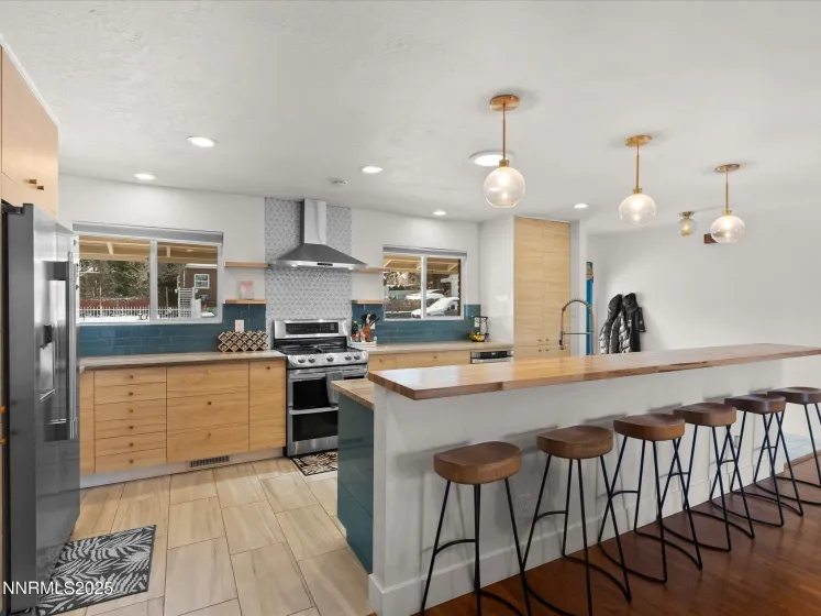 301 Hillcrest, Reno, Nevada 89509, 3 Bedrooms Bedrooms, ,2 BathroomsBathrooms,Residential,Residential,Hillcrest,260000305