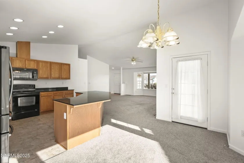 2125 Lenticular, Sparks, Nevada 89441, 3 Bedrooms Bedrooms, ,2 BathroomsBathrooms,Residential,Residential,Lenticular,260000308