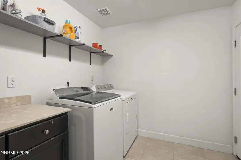 7707 Rhythm, Sparks, Nevada 89436, 4 Bedrooms Bedrooms, ,2 BathroomsBathrooms,Residential,Residential,Rhythm,260000310