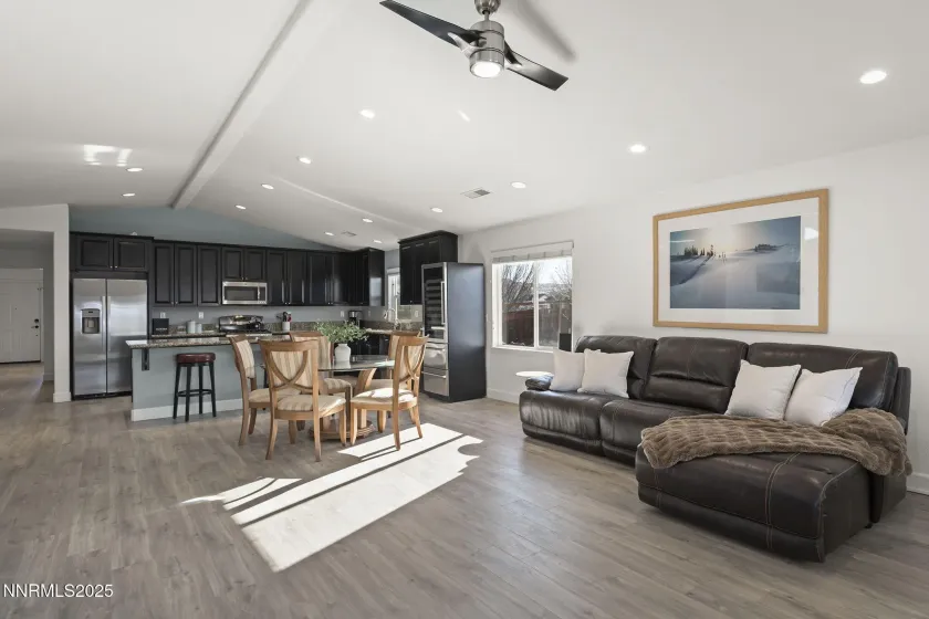 7707 Rhythm, Sparks, Nevada 89436, 4 Bedrooms Bedrooms, ,2 BathroomsBathrooms,Residential,Residential,Rhythm,260000310