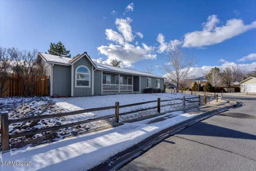 301 Coral, Dayton, Nevada 89403, 3 Bedrooms Bedrooms, ,2 BathroomsBathrooms,Residential,Residential,Coral,260000311