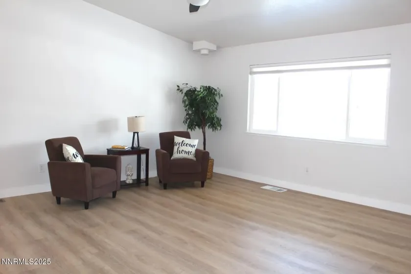 10755 Sand Dune, Sparks, Nevada 89441, 3 Bedrooms Bedrooms, ,2 BathroomsBathrooms,Residential,Residential,Sand Dune,260000313