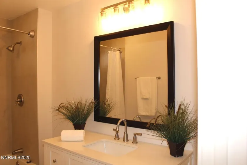 10755 Sand Dune, Sparks, Nevada 89441, 3 Bedrooms Bedrooms, ,2 BathroomsBathrooms,Residential,Residential,Sand Dune,260000313