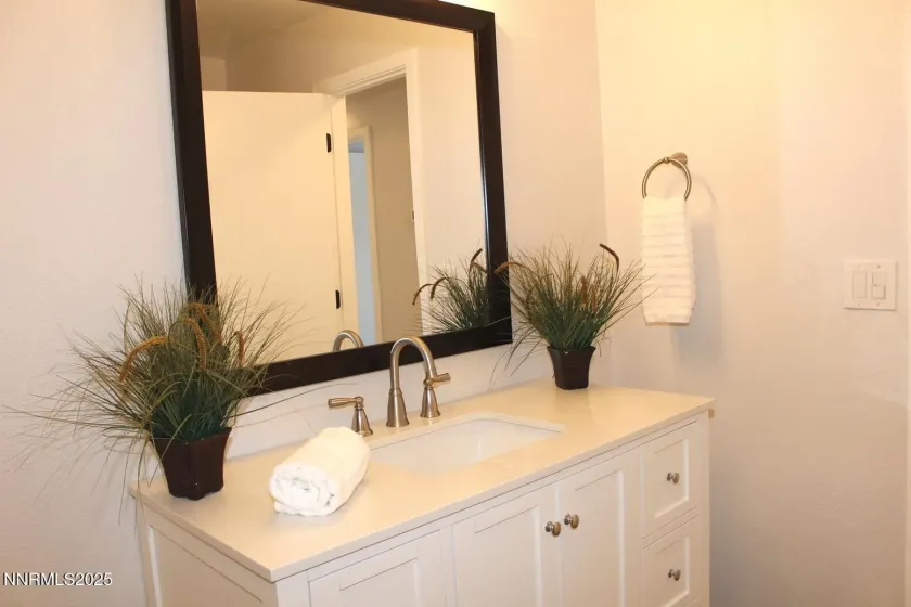 10755 Sand Dune, Sparks, Nevada 89441, 3 Bedrooms Bedrooms, ,2 BathroomsBathrooms,Residential,Residential,Sand Dune,260000313