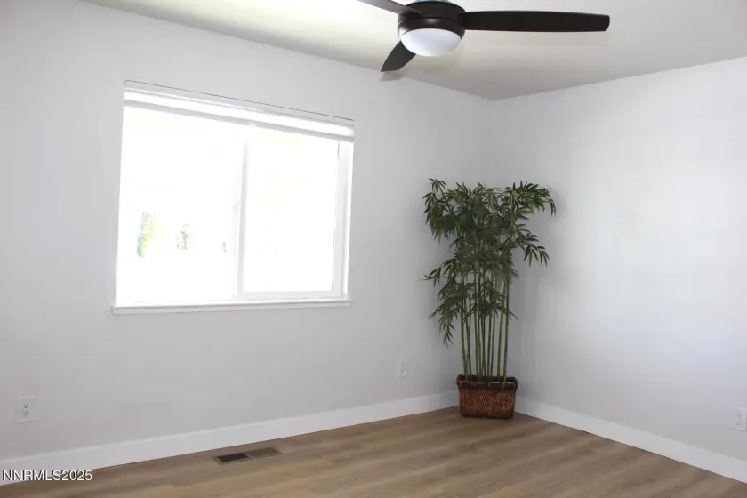 10755 Sand Dune, Sparks, Nevada 89441, 3 Bedrooms Bedrooms, ,2 BathroomsBathrooms,Residential,Residential,Sand Dune,260000313