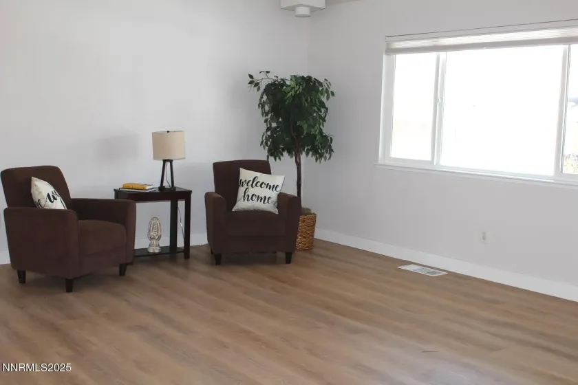 10755 Sand Dune, Sparks, Nevada 89441, 3 Bedrooms Bedrooms, ,2 BathroomsBathrooms,Residential,Residential,Sand Dune,260000313