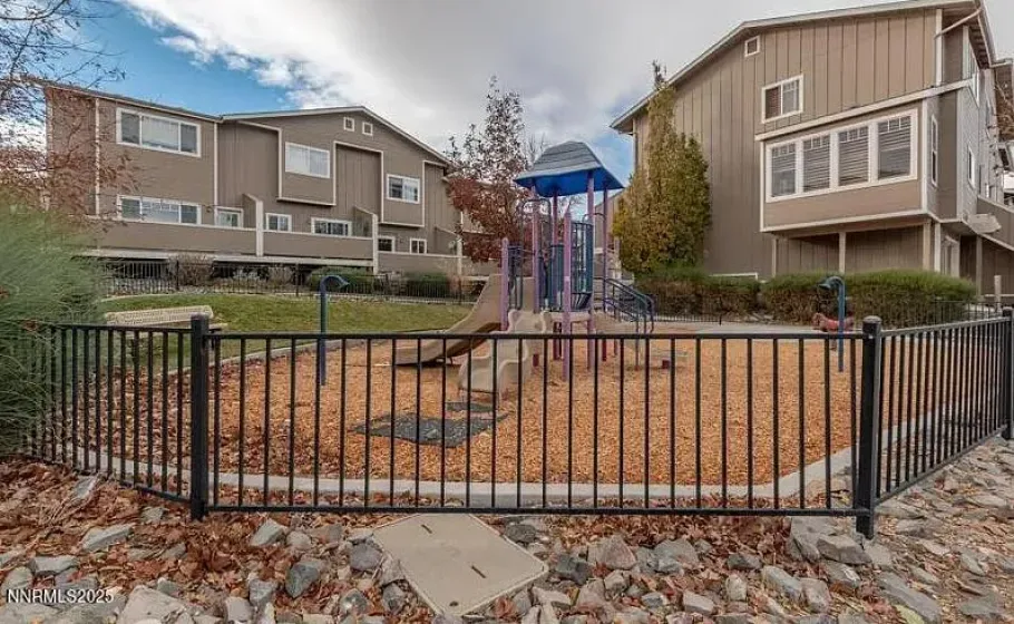 350 Andrew Cahill, Reno, Nevada 89503, 2 Bedrooms Bedrooms, ,3 BathroomsBathrooms,Residential Lease,Manufactured,Andrew Cahill,260000327