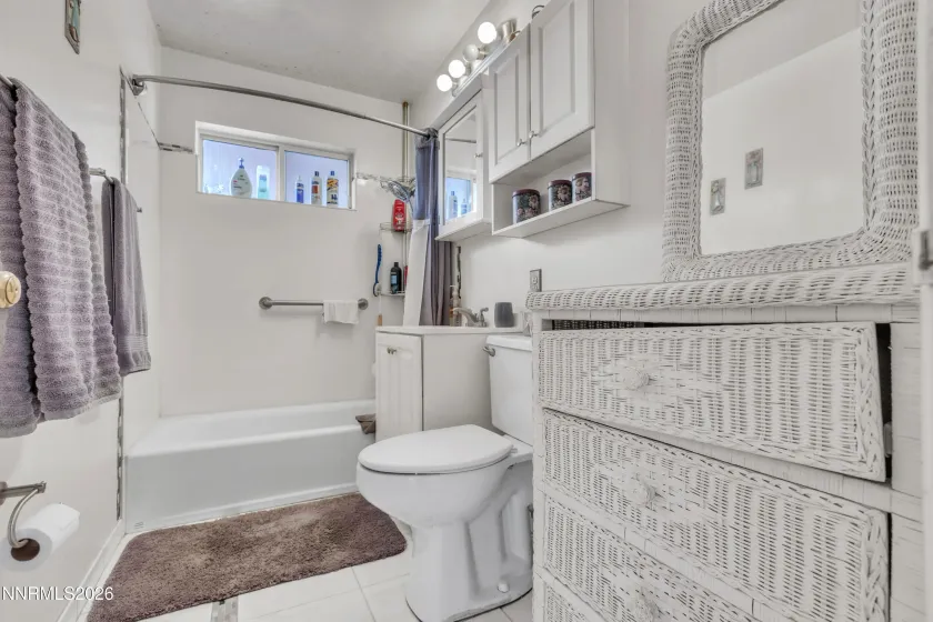 2050 Lassen, Reno, Nevada 89503, 2 Bedrooms Bedrooms, ,1 BathroomBathrooms,Residential,Residential,Lassen,260000331