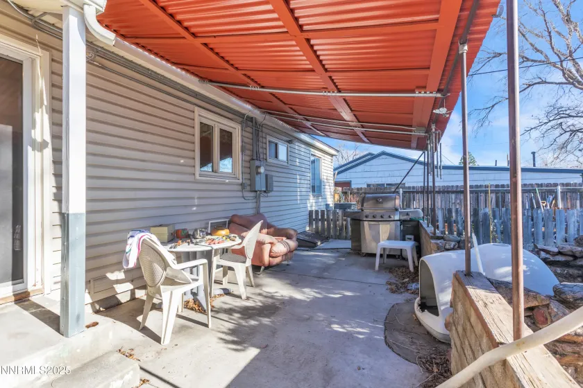 2050 Lassen, Reno, Nevada 89503, 2 Bedrooms Bedrooms, ,1 BathroomBathrooms,Residential,Residential,Lassen,260000331