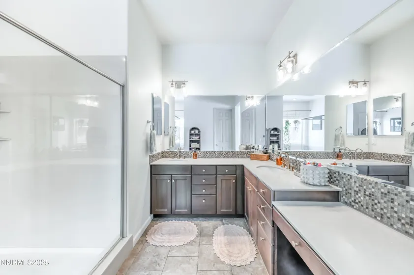 145 Horizon Ridge, Sparks, Nevada 89441, 5 Bedrooms Bedrooms, ,3 BathroomsBathrooms,Residential,Residential,Horizon Ridge,260000334