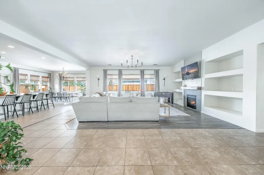 145 Horizon Ridge, Sparks, Nevada 89441, 5 Bedrooms Bedrooms, ,3 BathroomsBathrooms,Residential,Residential,Horizon Ridge,260000334