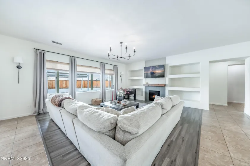 145 Horizon Ridge, Sparks, Nevada 89441, 5 Bedrooms Bedrooms, ,3 BathroomsBathrooms,Residential,Residential,Horizon Ridge,260000334