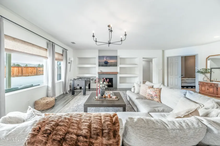 145 Horizon Ridge, Sparks, Nevada 89441, 5 Bedrooms Bedrooms, ,3 BathroomsBathrooms,Residential,Residential,Horizon Ridge,260000334