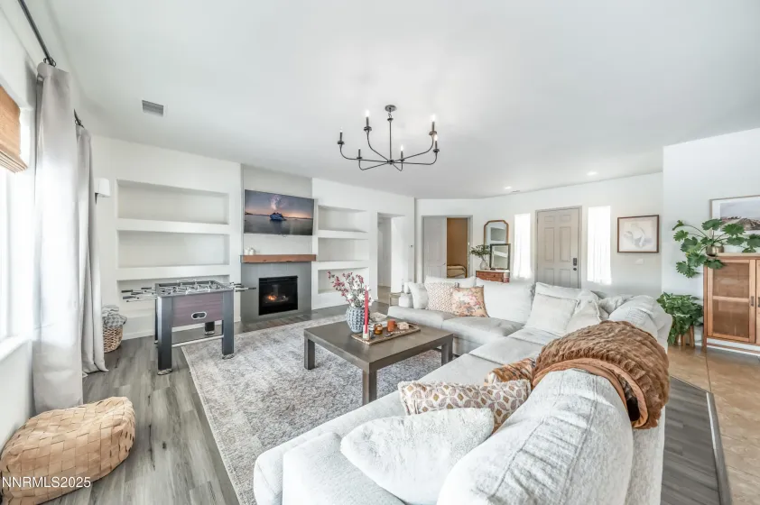 145 Horizon Ridge, Sparks, Nevada 89441, 5 Bedrooms Bedrooms, ,3 BathroomsBathrooms,Residential,Residential,Horizon Ridge,260000334