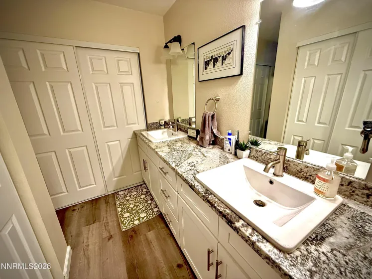 4322 Leeward, Reno, Nevada 89502, 2 Bedrooms Bedrooms, ,3 BathroomsBathrooms,Residential,Residential,Leeward,260000344