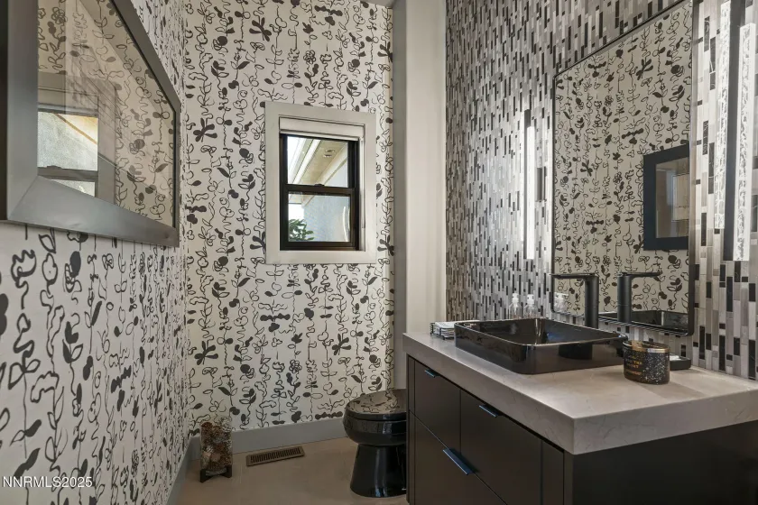 6177 Featherstone, Reno, Nevada 89511, 5 Bedrooms Bedrooms, ,6 BathroomsBathrooms,Residential,Residential,Featherstone,250054932