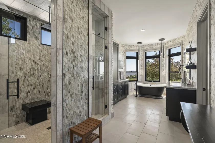 6177 Featherstone, Reno, Nevada 89511, 5 Bedrooms Bedrooms, ,6 BathroomsBathrooms,Residential,Residential,Featherstone,250054932