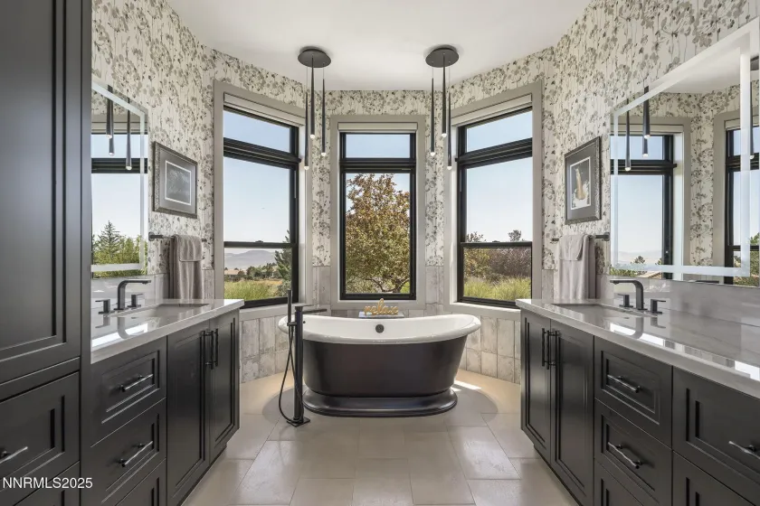 6177 Featherstone, Reno, Nevada 89511, 5 Bedrooms Bedrooms, ,6 BathroomsBathrooms,Residential,Residential,Featherstone,250054932