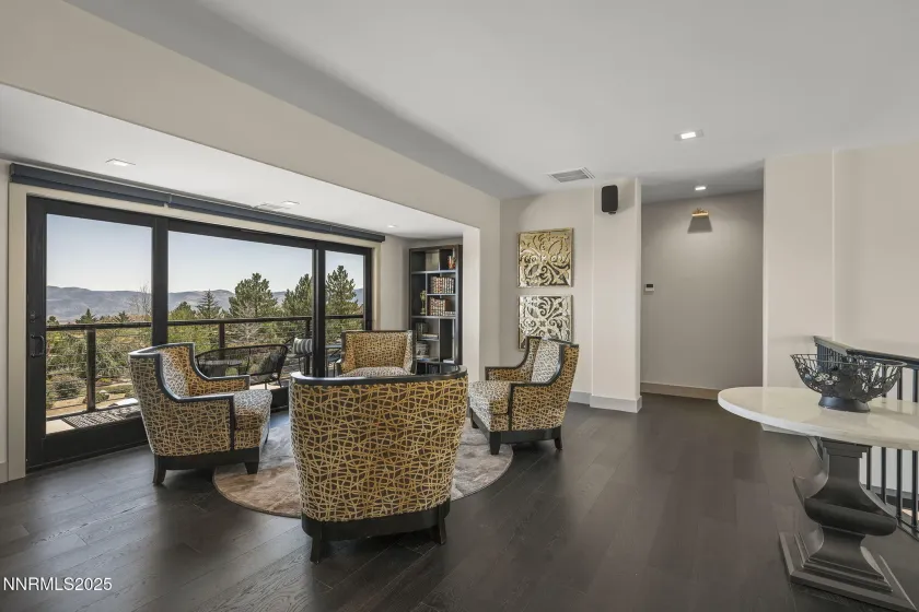 6177 Featherstone, Reno, Nevada 89511, 5 Bedrooms Bedrooms, ,6 BathroomsBathrooms,Residential,Residential,Featherstone,250054932