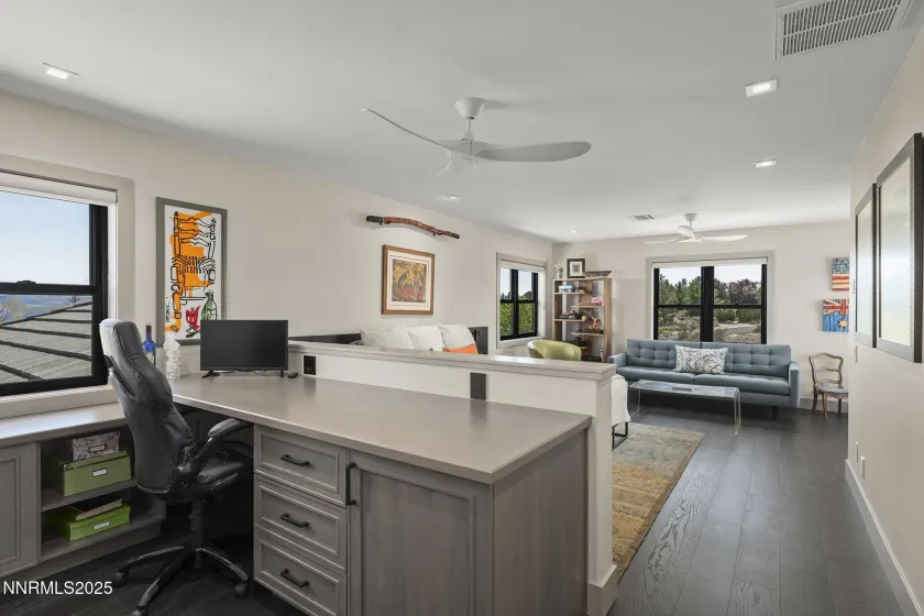 6177 Featherstone, Reno, Nevada 89511, 5 Bedrooms Bedrooms, ,6 BathroomsBathrooms,Residential,Residential,Featherstone,250054932