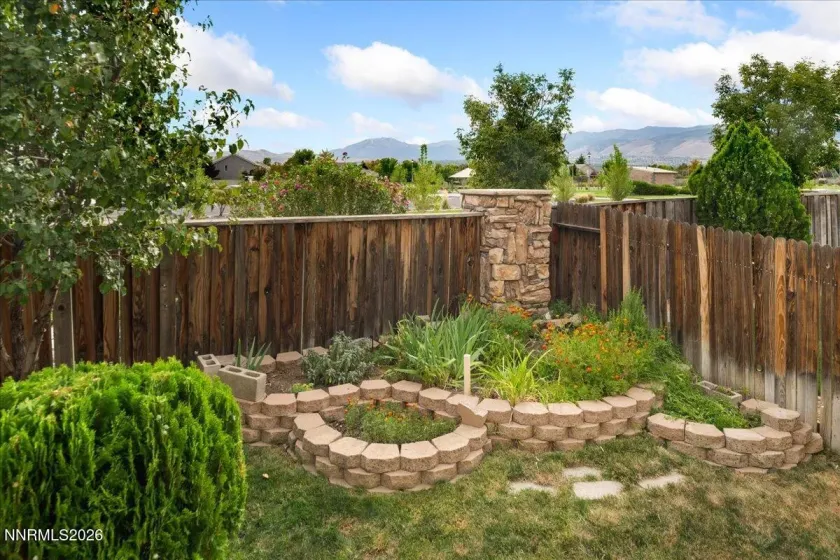 1680 Cattlemen, Reno, Nevada 89521, 4 Bedrooms Bedrooms, ,3 BathroomsBathrooms,Residential,Residential,Cattlemen,260000347