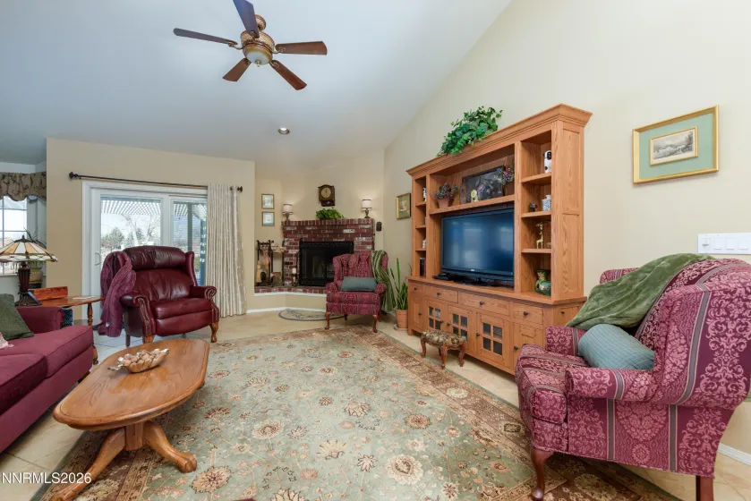 714 Paula, Gardnerville, Nevada 89410, 3 Bedrooms Bedrooms, ,2 BathroomsBathrooms,Residential,Residential,Paula,260000349