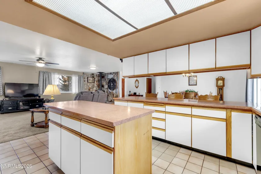 255 Shetland, Reno, Nevada 89508, 4 Bedrooms Bedrooms, ,3 BathroomsBathrooms,Residential,Residential,Shetland,260000357